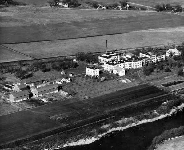 Aerial view of Bethesda c1950